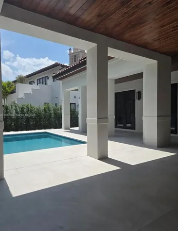 1221 Anastasia Avenue Coral Gables FL 33134