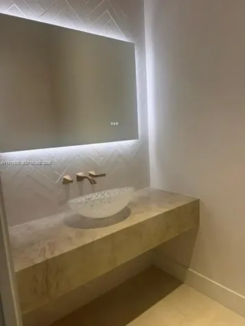 1221 Anastasia Avenue Coral Gables FL 33134