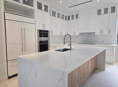1221 Anastasia Avenue Coral Gables FL 33134