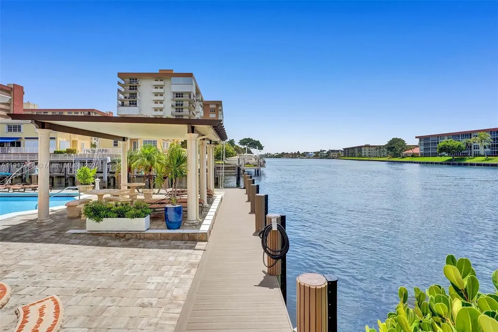 1160 Hillsboro Mile Hillsboro Beach FL 33062