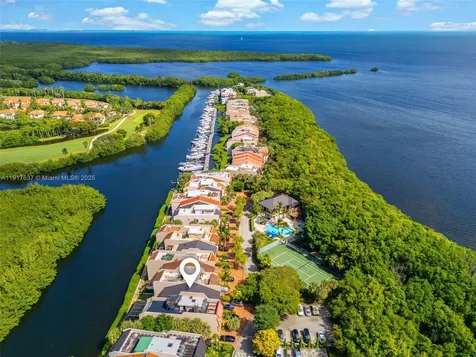 6124 Paradise Point Drive Palmetto Bay FL 33157