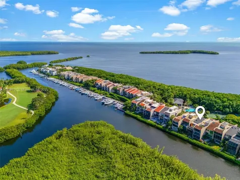 6124 Paradise Point Drive Palmetto Bay FL 33157