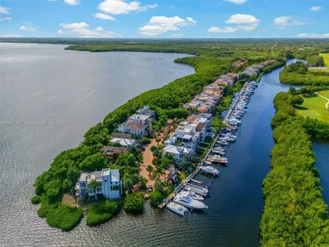 6124 Paradise Point Drive Palmetto Bay FL 33157