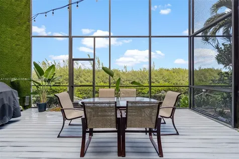 6124 Paradise Point Drive Palmetto Bay FL 33157