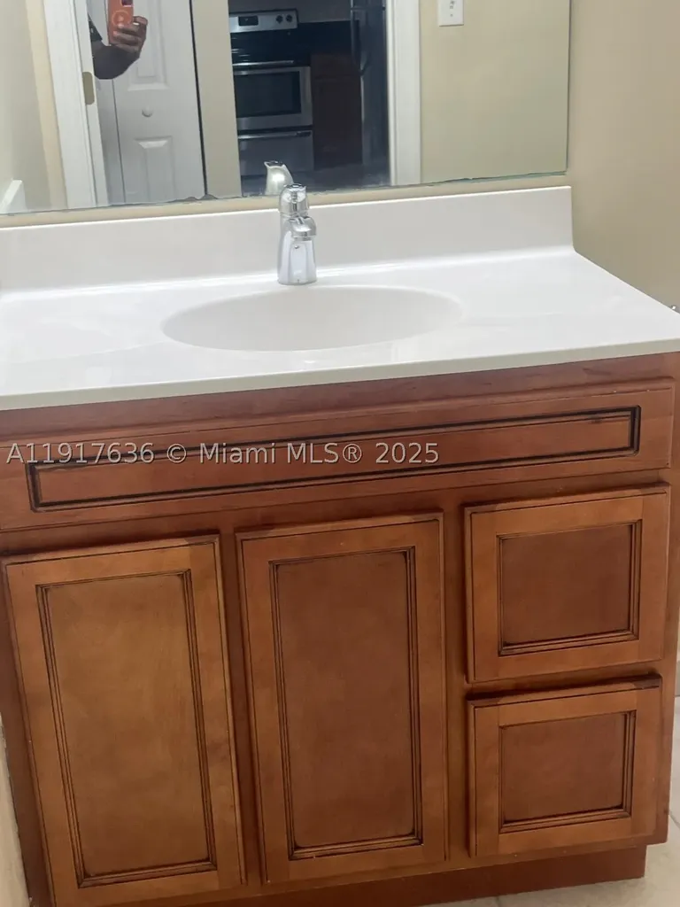 140 S Dixie Highway Hollywood FL 33020