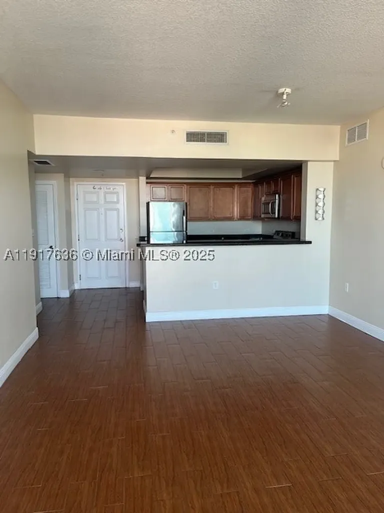 140 S Dixie Highway Hollywood FL 33020