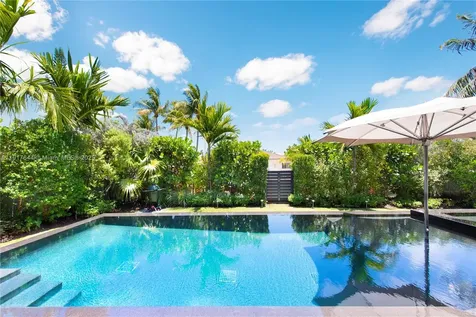 8055 Noremac Avenue Miami Beach FL 33141