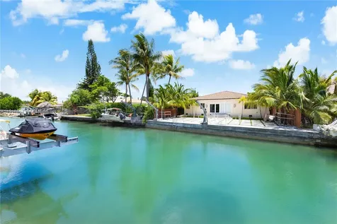 8055 Noremac Avenue Miami Beach FL 33141