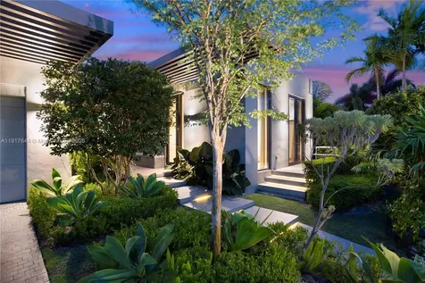 8055 Noremac Avenue Miami Beach FL 33141