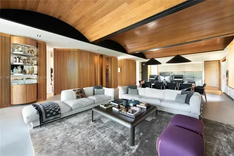 8055 Noremac Avenue Miami Beach FL 33141