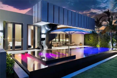 8055 Noremac Avenue Miami Beach FL 33141