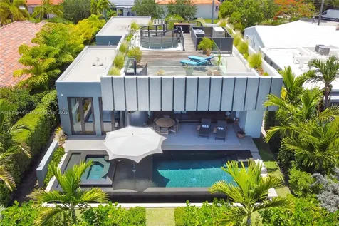 8055 Noremac Avenue Miami Beach FL 33141