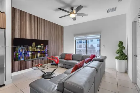 7915 NW 104th Avenue Doral FL 33178