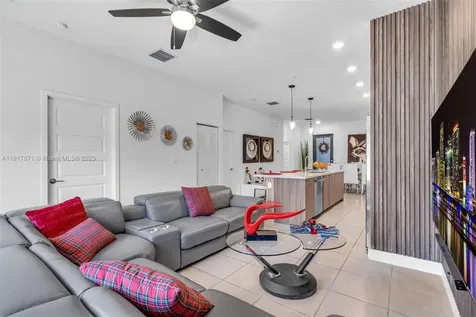 7915 NW 104th Avenue Doral FL 33178
