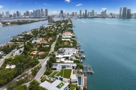 1379 N Venetian Way Miami FL 33139