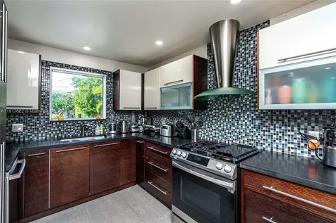 1360 SW 16th Street Miami FL 33145