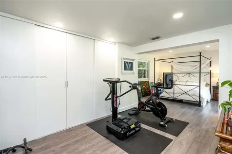 1360 SW 16th Street Miami FL 33145