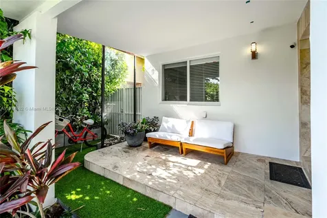 1360 SW 16th Street Miami FL 33145