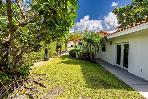 1360 SW 16th Street Miami FL 33145