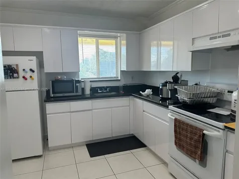 724 NE 4th Street Hallandale Beach FL 33009