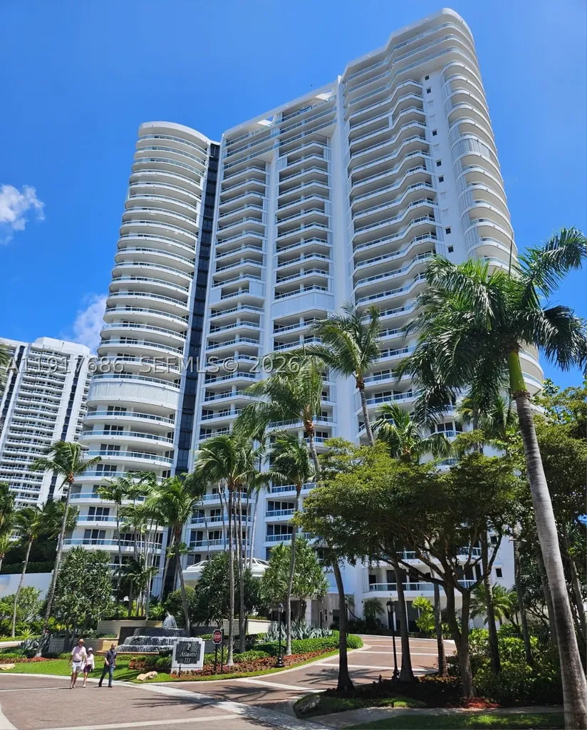 21050 Point Place Aventura FL 33180