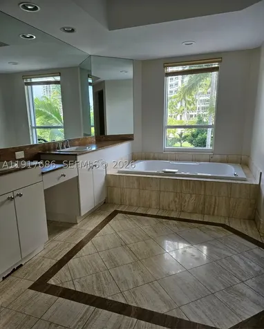 21050 Point Place Aventura FL 33180
