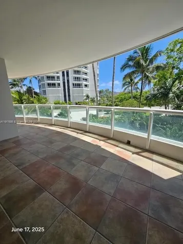 21050 Point Place Aventura FL 33180