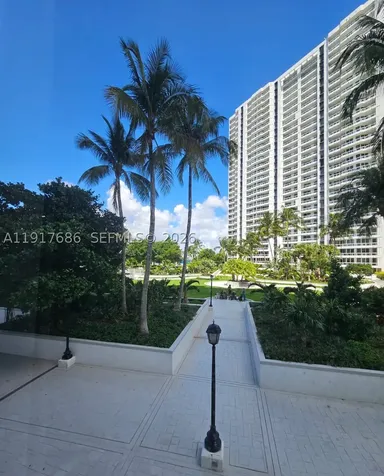 21050 Point Place Aventura FL 33180