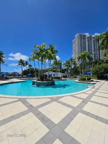 21050 Point Place Aventura FL 33180