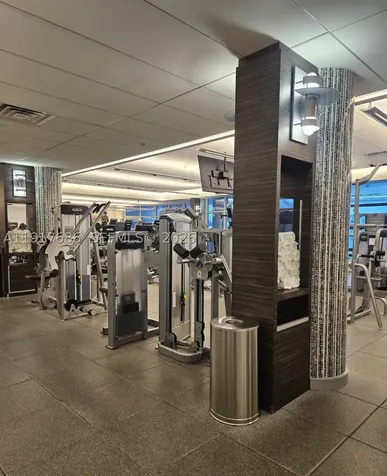 21050 Point Place Aventura FL 33180