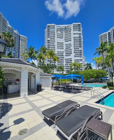 21050 Point Place Aventura FL 33180