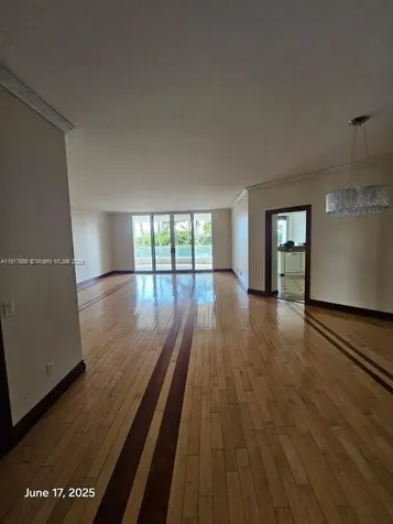 21050 Point Place Aventura FL 33180