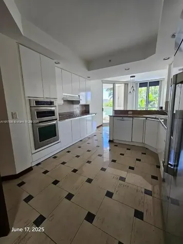 21050 Point Place Aventura FL 33180