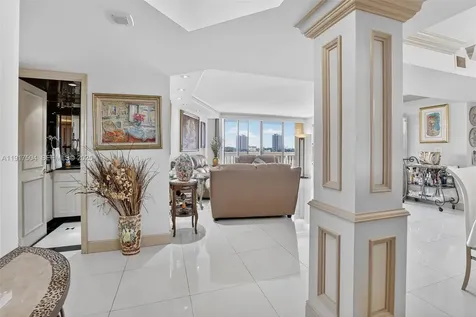 1000 Island Boulevard Aventura FL 33160