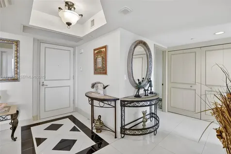 1000 Island Boulevard Aventura FL 33160