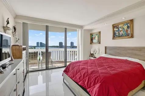 1000 Island Boulevard Aventura FL 33160