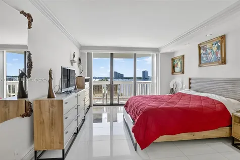1000 Island Boulevard Aventura FL 33160