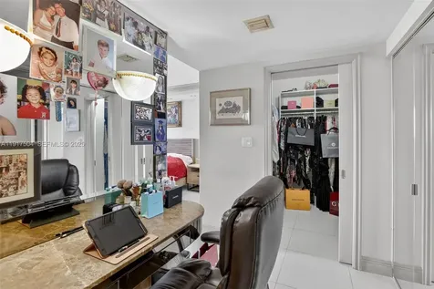 1000 Island Boulevard Aventura FL 33160