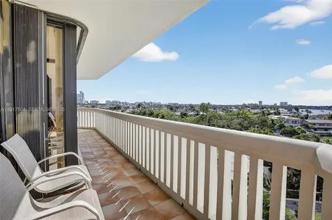 1000 Island Boulevard Aventura FL 33160