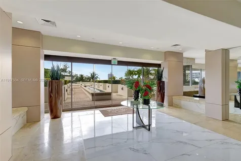 1000 Island Boulevard Aventura FL 33160