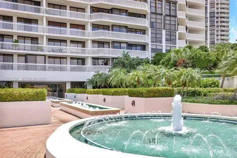 1000 Island Boulevard Aventura FL 33160
