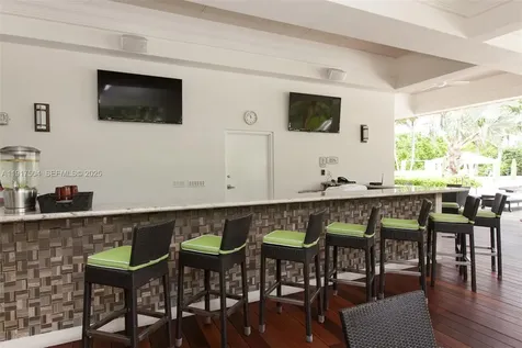 1000 Island Boulevard Aventura FL 33160