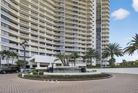 1000 Island Boulevard Aventura FL 33160