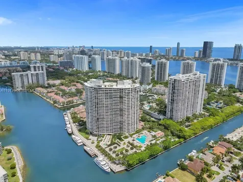 1000 Island Boulevard Aventura FL 33160