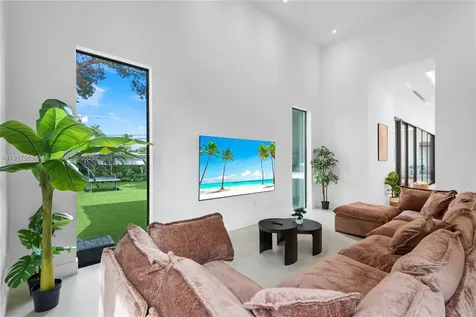 1881 NE 196th Terrace Miami FL 33179