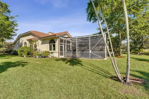 648 W Palm Aire Drive Pompano Beach FL 33069