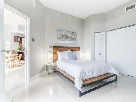 2100 Park Avenue Miami Beach FL 33139