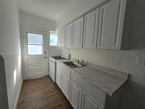 660 84th Street Miami Beach FL 33141