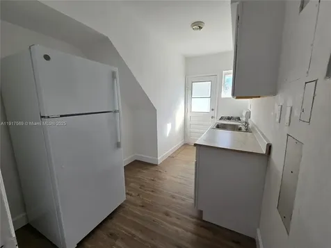 660 84th Street Miami Beach FL 33141