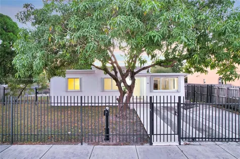 88 SW 29th Avenue Miami FL 33135